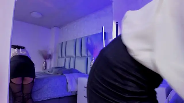 Živý XXX chat HollyPeach