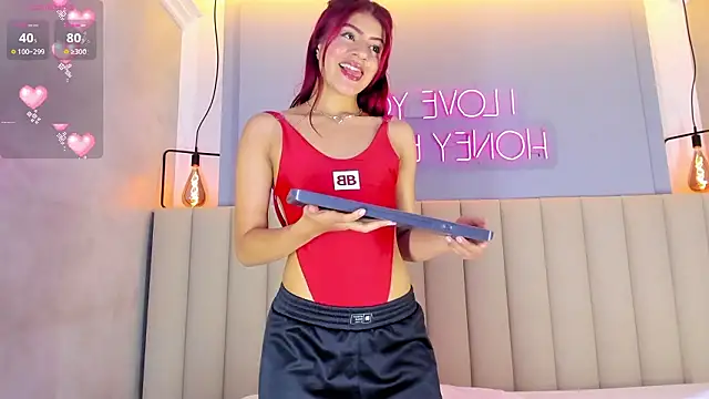 anthonellalux's Webcam Show