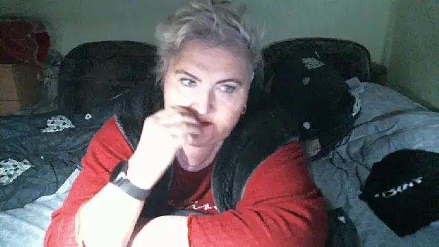 Pokazy przed kamerką – Lana555