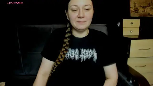 دردشة AlisaBacker الجنسية المباشرة