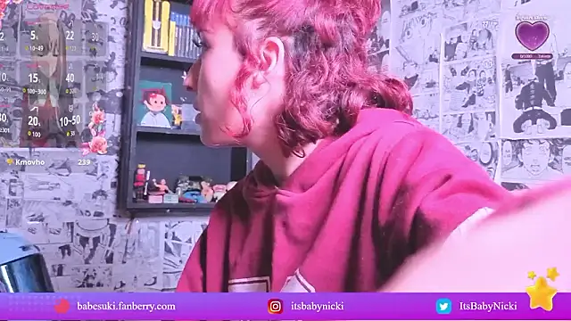 دردشة NickiYoung الجنسية المباشرة