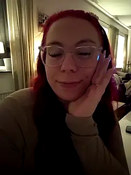 دردشة NordicNaughty الجنسية المباشرة