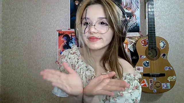 دردشة MilaTyan الجنسية المباشرة