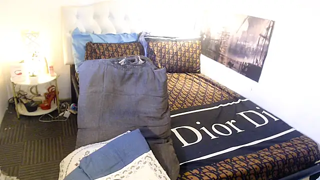 NinaDOM4CUM 在線直播表演