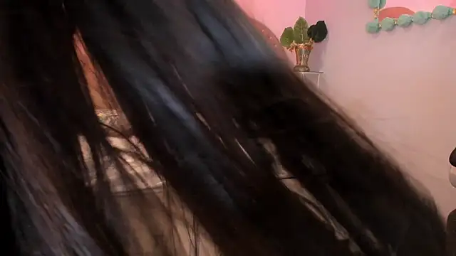 Miia_Thompsonn's Live XXX Chat