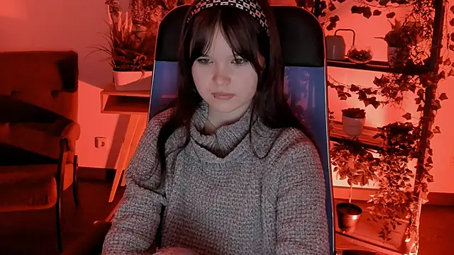 ElainebenessのライブXXXチャット