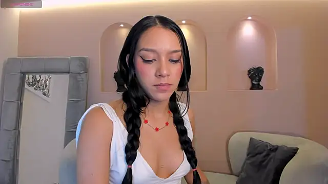 دردشة AmaliaCrus الجنسية المباشرة