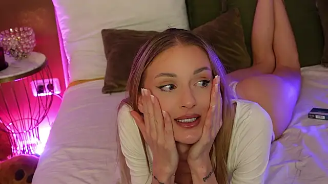 AmeliaAngel Chat XXX in diretta