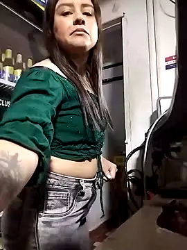 karlagiraldo198 即時 XXX 聊天