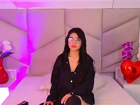 OliviaDiaz 现场XXX聊天