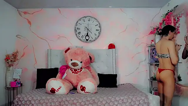 maria_camilacms Show Webcam