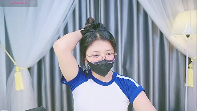 Cherry-26: онлайн-секс-чат