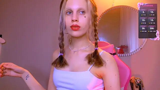 Chat +18 de Maxine_gold ao vivo