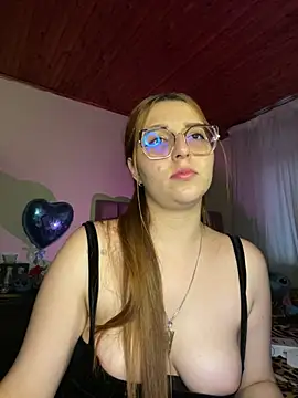 CoraVibes 即時 XXX 聊天