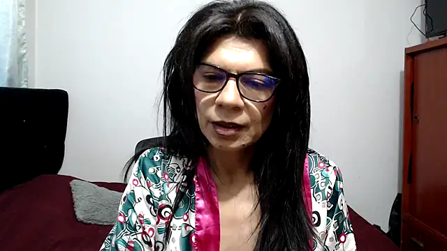 abrilsex23 Adlı Modelin Canlı XXX Sohbeti