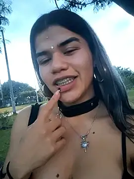 laperracobarde's Live XXX Chat