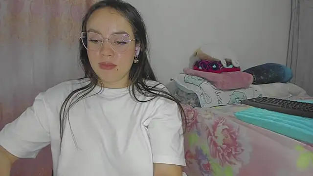 Chat XXX en directo de HARLEYNAPIER