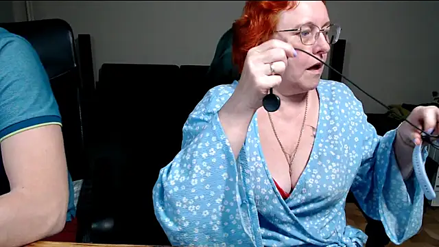 Chat +18 de JoannaAndNeighbour ao vivo