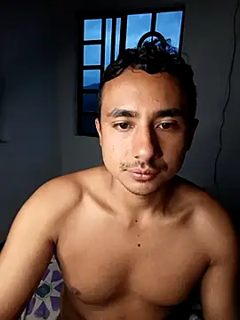 Simone_Miller Adlı Modelin Canlı XXX Sohbeti