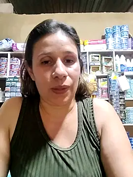 MIA-LARIOS: онлайн-секс-чат