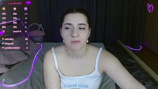 Онлайн чат XXX Smi1eF1ower