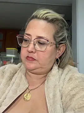 CurvyRosse_n Live XXX chat