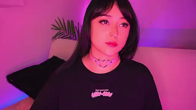 Gloomydoll live XXX chat