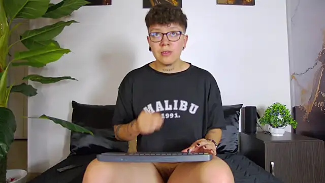 alex_noa live XXX chat