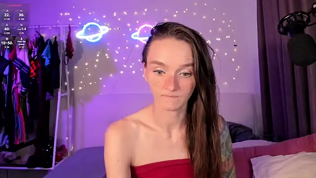 HottieEVERのライブXXXチャット