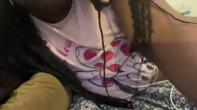 nanaisbackk élő XXX-chatje