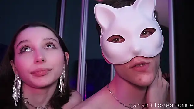 NanamiLovesTomoe 网络视讯表演