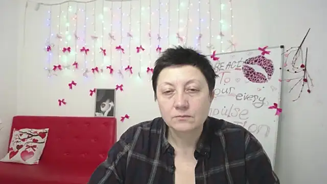 EmilyL0ve Live XXX-chat