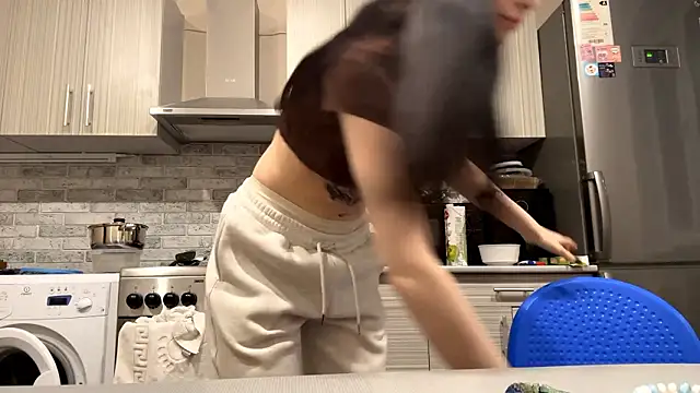 LaraDraggoo Webcam show