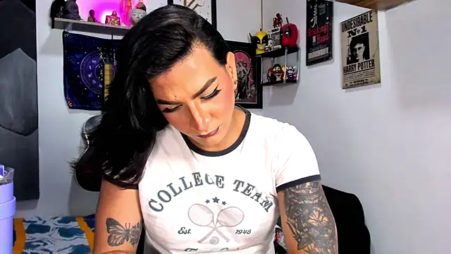 Czat XXX na żywo – ShadowSeductress_