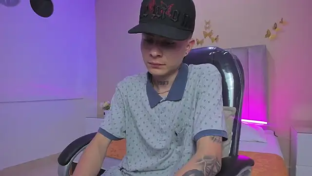 Nascary_Fox live XXX chat