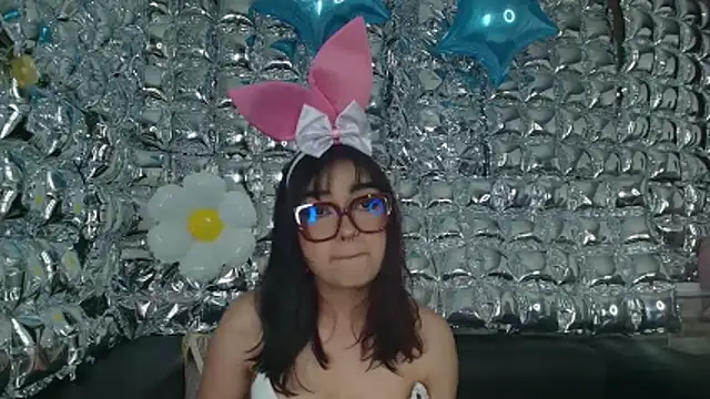 lala_cherry: απευθείας συνομιλία ΧΧΧ