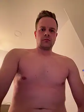 Danii0790 在線直播表演