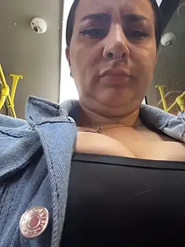 Abril_Luvn Webbikameraesitys