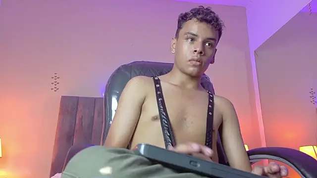 Xavier_Fox___: онлайн-секс-чат