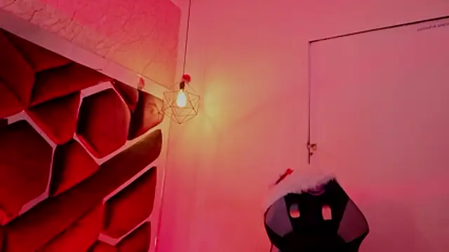 Melissa_Adamsx Adlı Modelin Canlı XXX Sohbeti