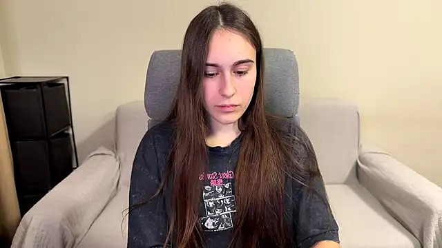 AliceKolltt: απευθείας συνομιλία ΧΧΧ