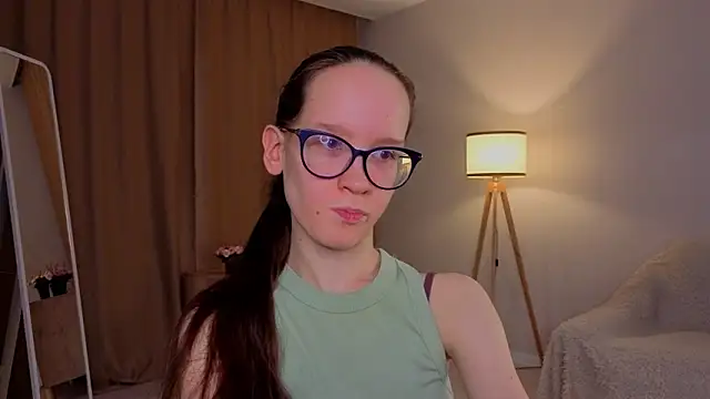 BettyBrowni: απευθείας συνομιλία ΧΧΧ