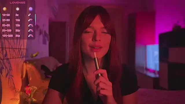 CherryRed_Girl live XXX chat