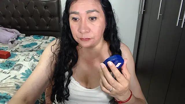 Grace_mature_milf 现场XXX聊天