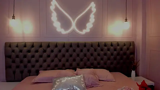 luna_hot_ass' Live XXX Chat