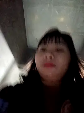 vangkt-cute Show Webcam