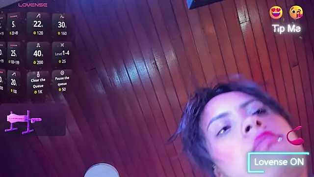 Chat XXX ao vivo de valery_kai