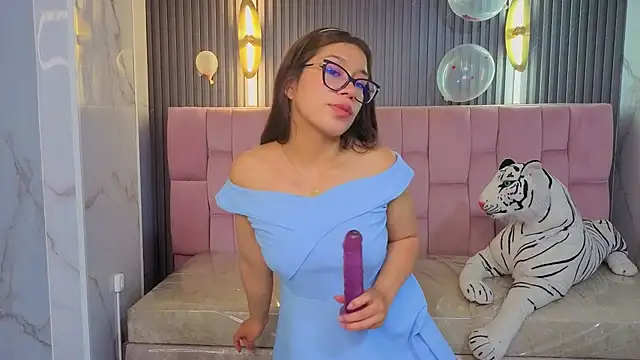 Genesis_b_ Webcam-Show