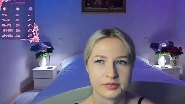 Julie_Blaze: απευθείας συνομιλία ΧΧΧ