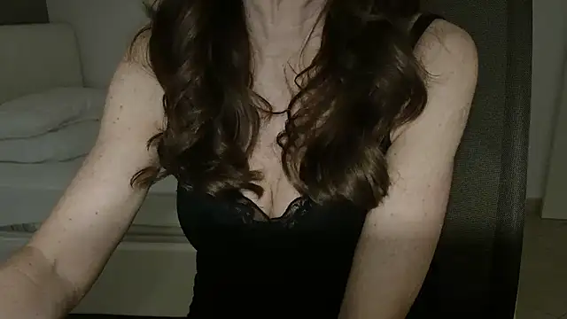 amara_2022's Live XXX Chat